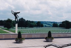 1996.7_Henri.Chapelle.Cem.1.jpg