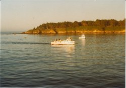 San_Simeon_1978_5_Boat_1b.JPG