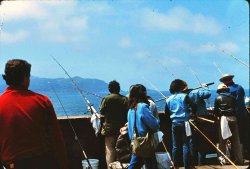Pacifica_Pier_Fish_on.JPG