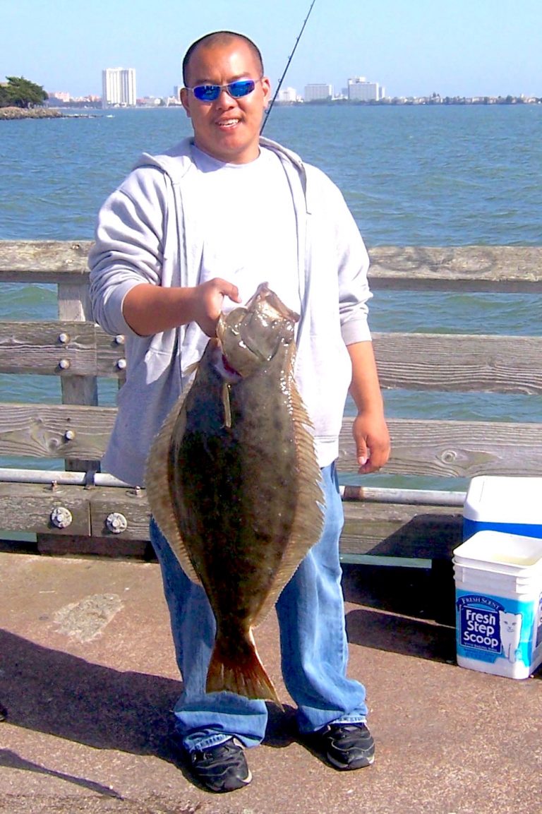 2007_MMD_3_halibut Pier Fishing in California