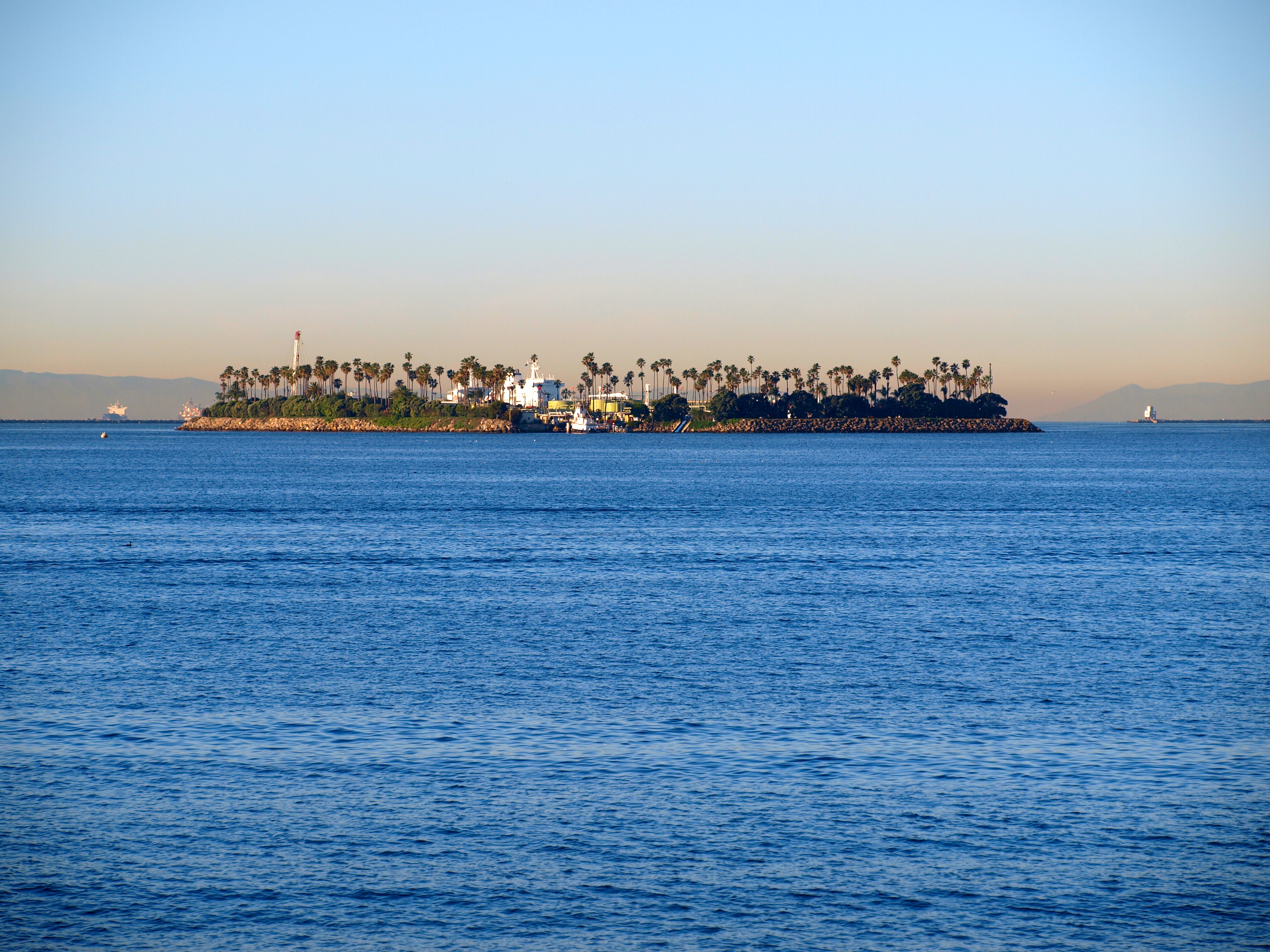 Belmont Veterans Memorial Pier — Long Beach Pier Fishing In California