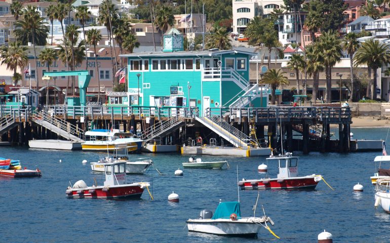 Green Pleasure Pier — Avalon, Catalina Island - Pier Fishing in California